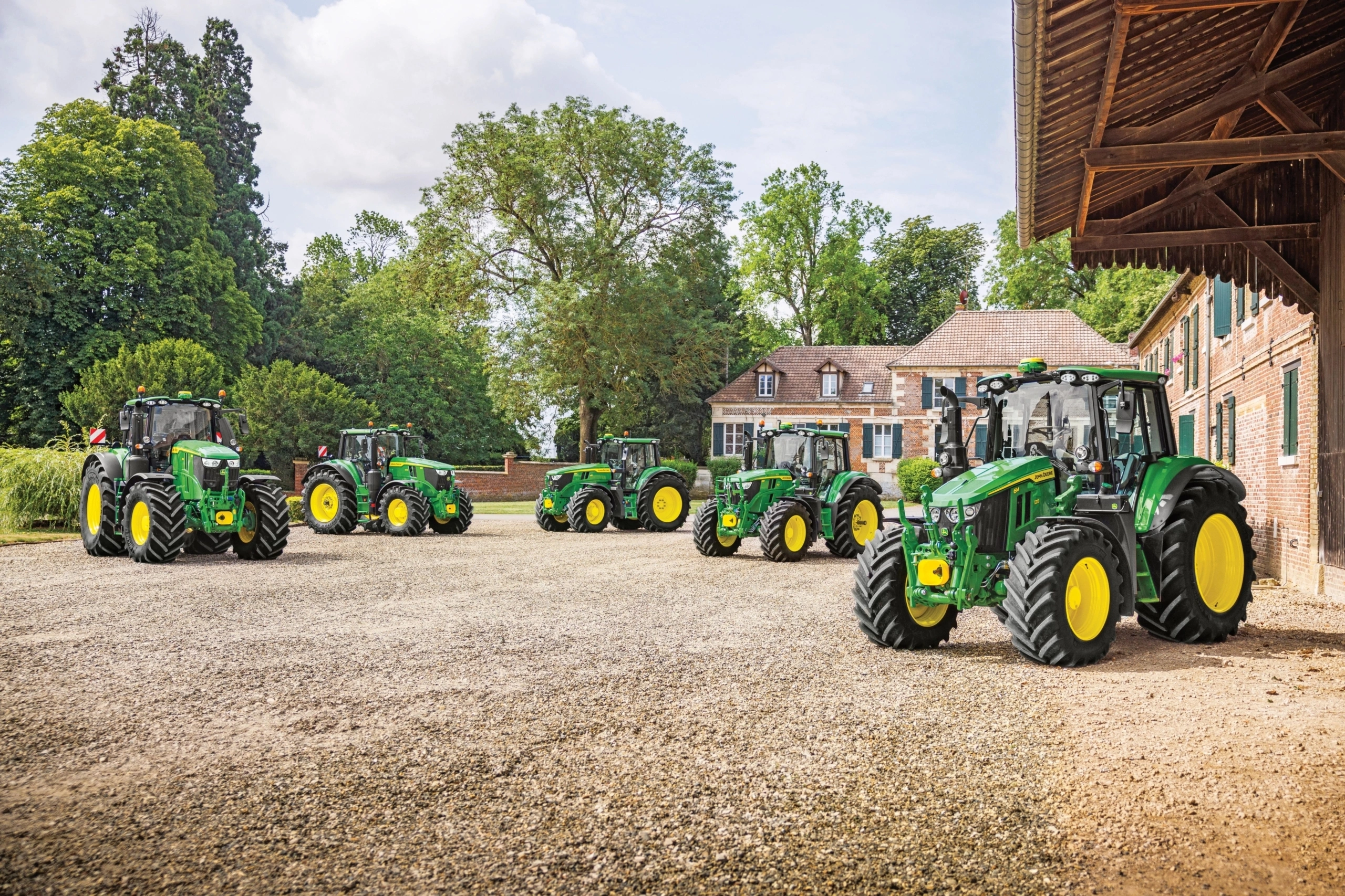 John Deere predstavuje nový rad traktorov 6M