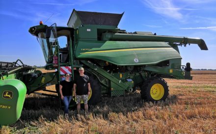 Obilné kombajny John Deere T – kvalita, ktorá Vás nesklame